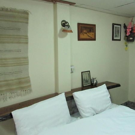 The Sunrise Beach Cafe And Guesthouse Ban Tha Khoi Exterior photo